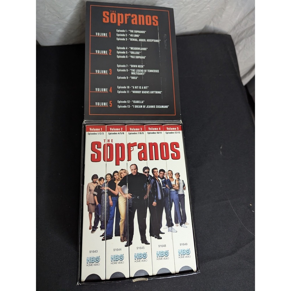 Complete First season 1 The Sopranos 13 episodes 5 VHS cassettes HBO TV series
